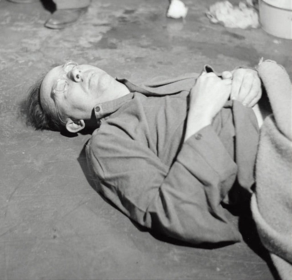 suicide of reichsfuehrer ss heinrich himmler may 1945 cropped