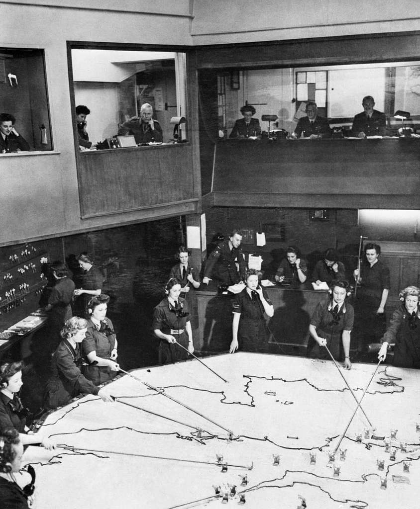 the operations room at raf fighter commands no 10 group headquarters rudloe 7a9ae6