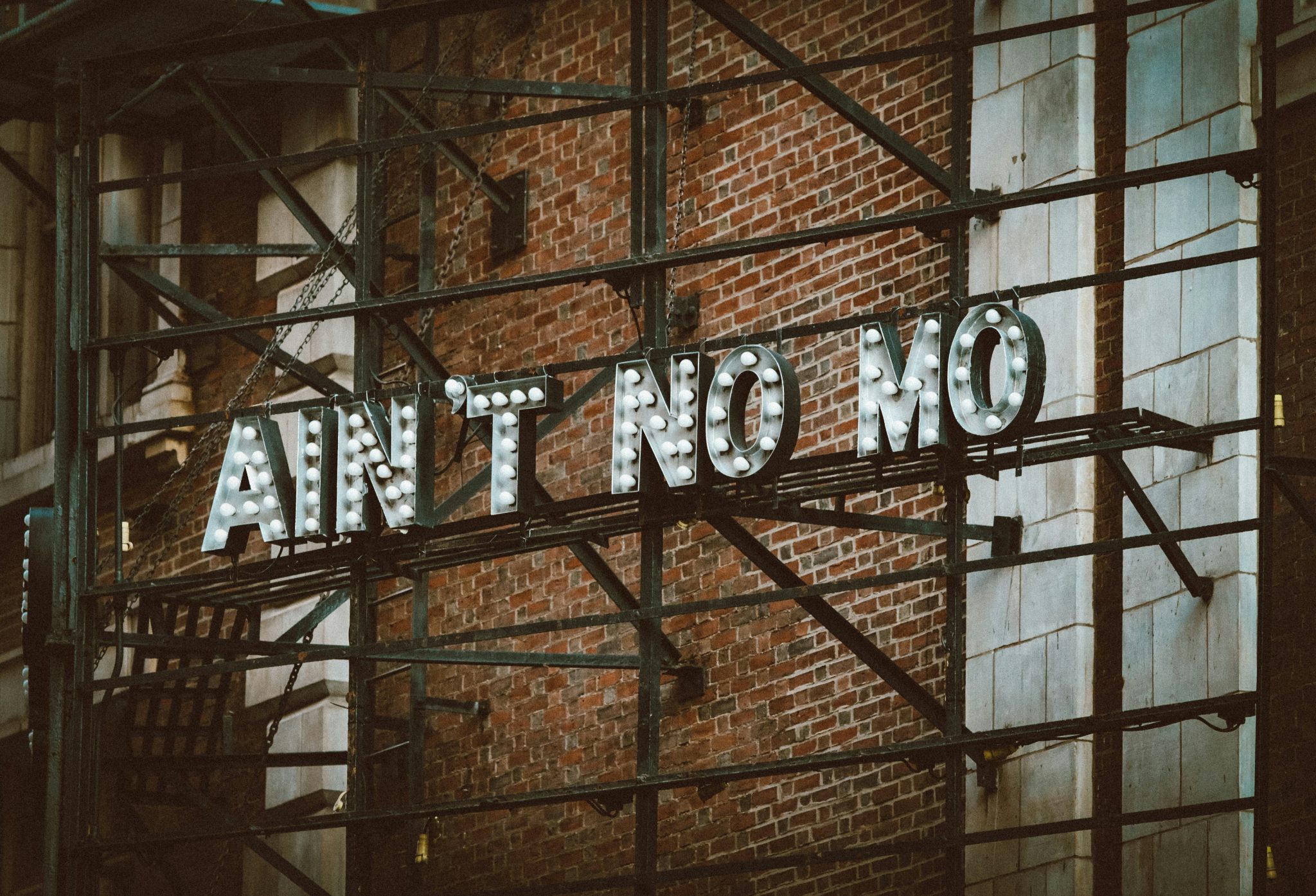 jon tyson j4kCotOqwxU unsplash