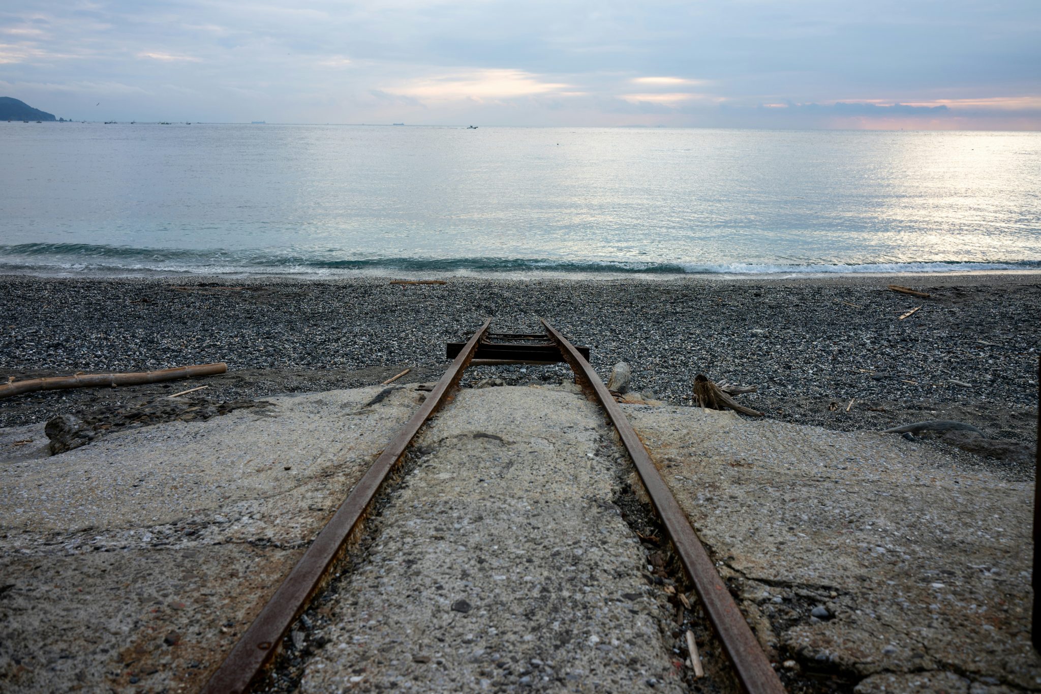 kouji tsuru eB1J1FXpl I unsplash